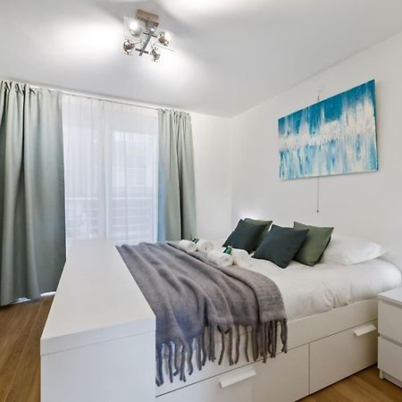 Huswell - Apartment With Frontal Sea View In Knokke Exterior foto