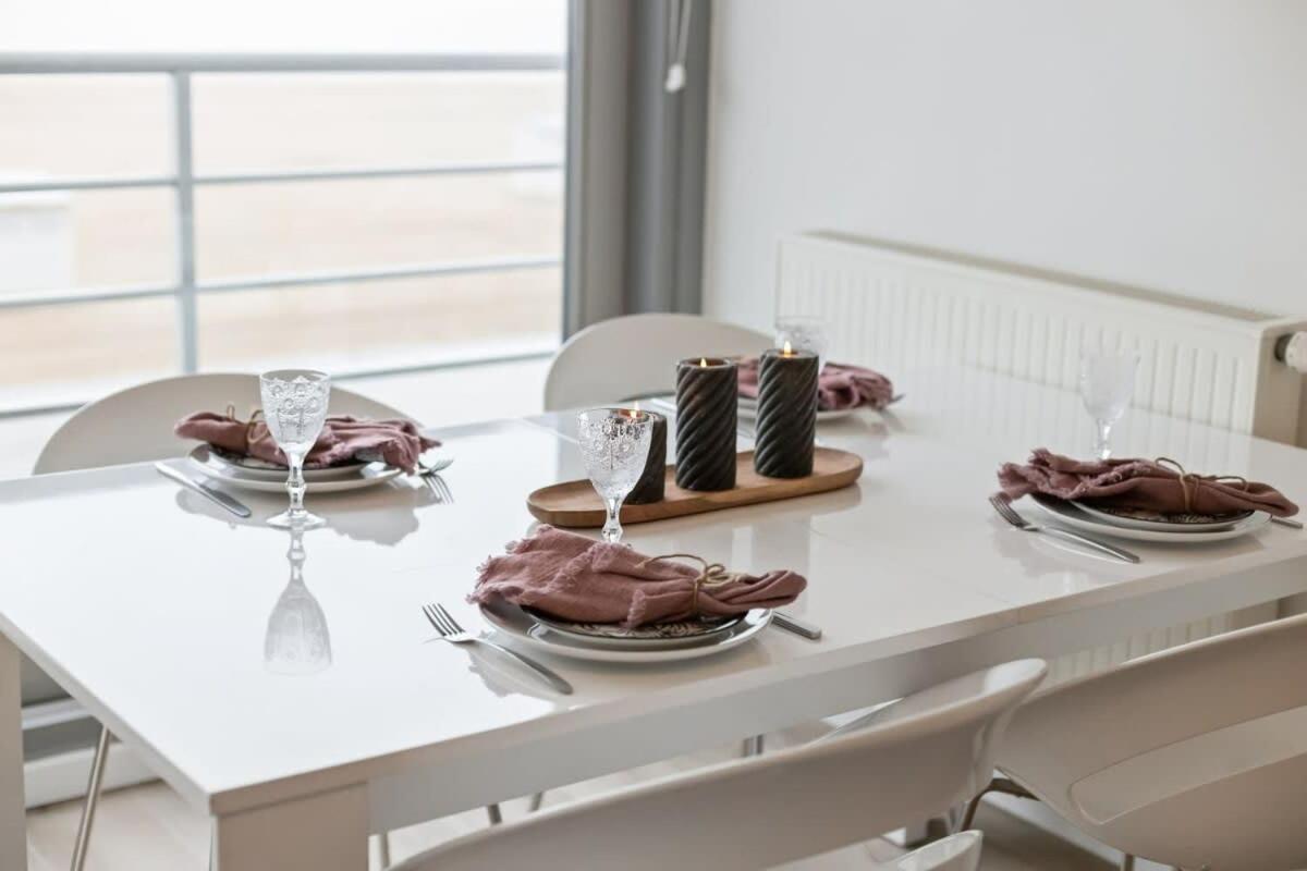 Huswell - Apartment With Frontal Sea View In Knokke Exterior foto